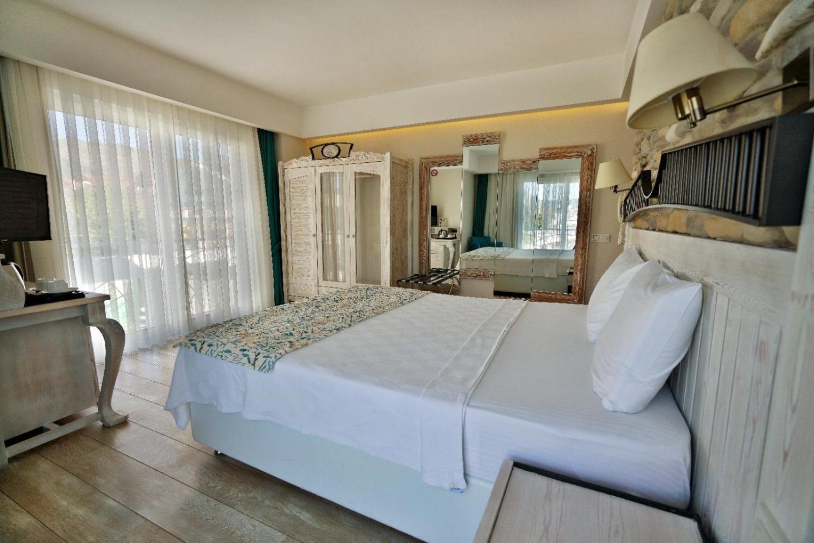 Dedeminn Marina Hotel Gocek  Exterior photo